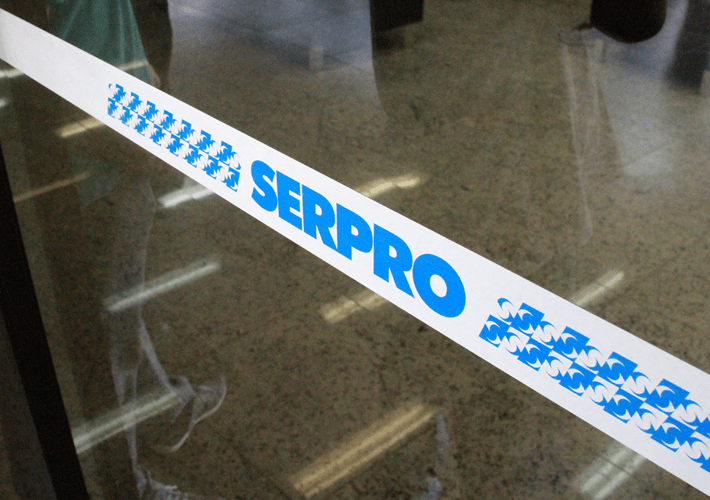 serpro-grande-porta.png
